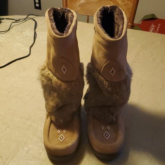 Muk Luks Shoes - Waterproof Snowy Owl